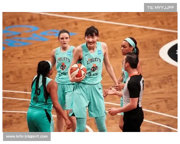 澳大利亚女篮备战奥运 WNBA球员全员归队备战全力出击 澳大利亚女篮备战奥运 WNBA球员全员归队备战全力出击