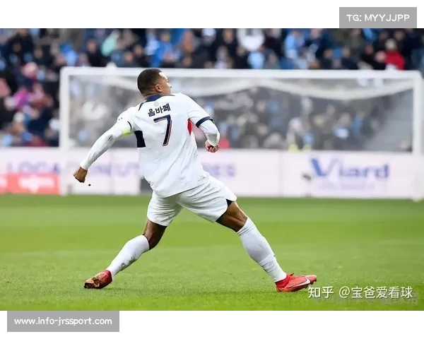 摩纳哥1-0小胜巴黎圣日耳曼，第14轮送卫冕冠军赛季第二败。